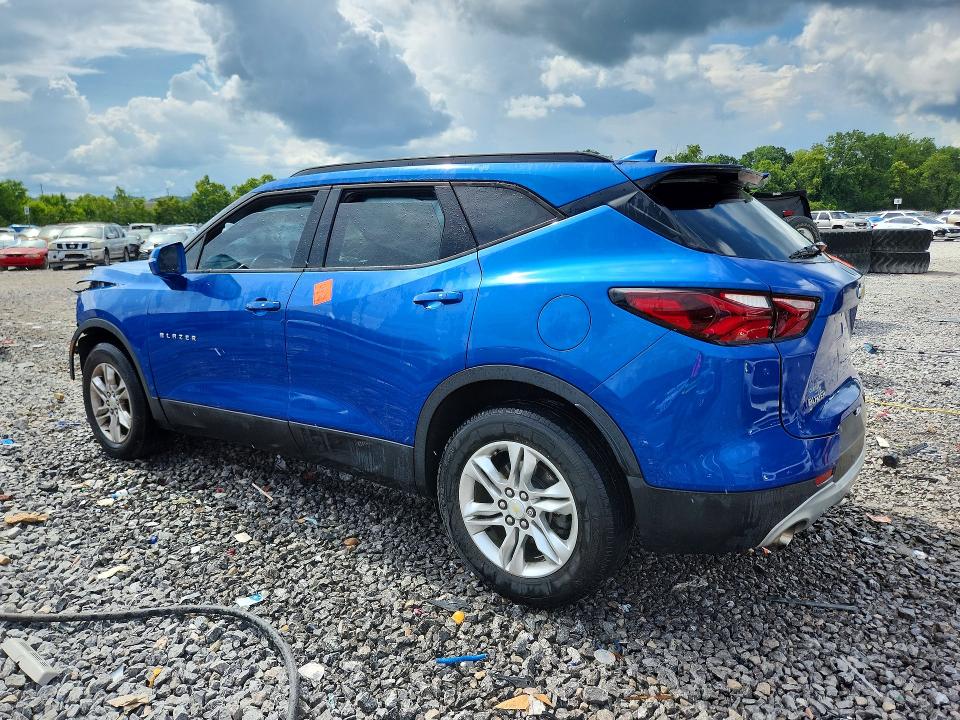Photo 2 from auction – 2019 CHEVROLET BLAZER with VIN 3GNKBBRA1KS572479