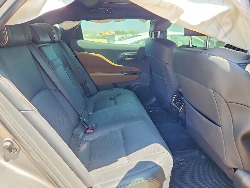 Photo 11 from auction – 2026 TOYOTA CROWN with VIN JTDAAAAF9T3040350