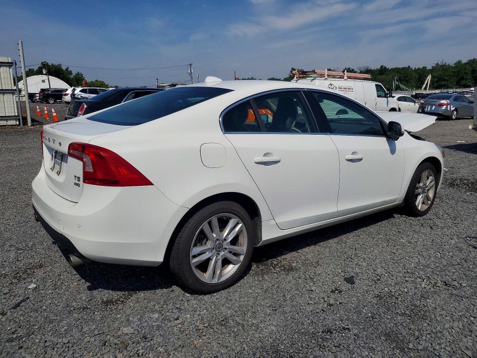 Photo 3 from auction – 2013 VOLVO S60 with VIN YV1612FH9D2218491
