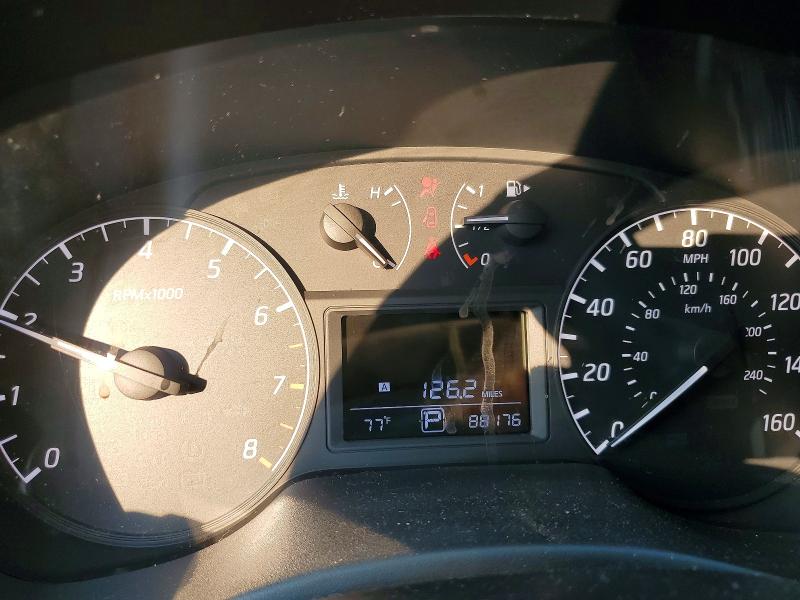 Photo 9 from auction – 2017 NISSAN SENTRA with VIN 3N1AB7AP7HY246373