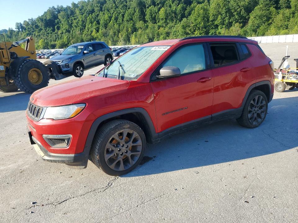 JEEP COMPASS 2021 with VIN 3C4NJDEB3MT524921 - Photo from auction