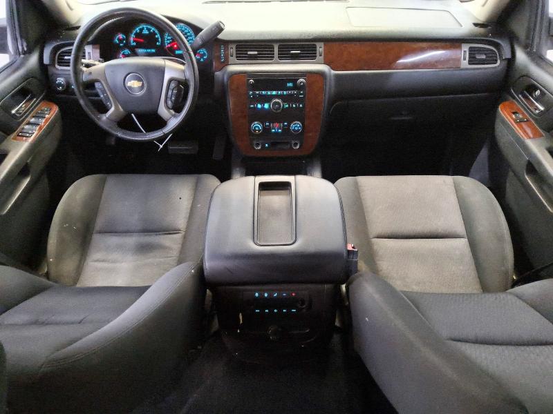 Photo 8 from auction – 2011 CHEVROLET TAHOE with VIN 1GNSCAE09BR286631