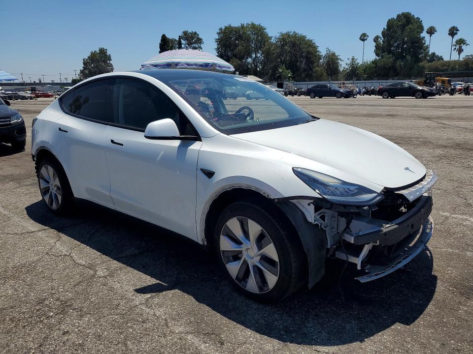 Photo 4 from auction – 2022 TESLA MODEL Y with VIN 7SAYGAEE9NF465526