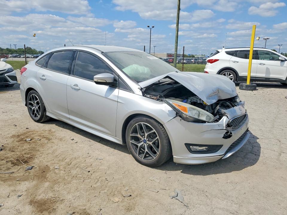 Photo 4 from auction – 2015 FORD FOCUS with VIN 1FADP3F29FL347203
