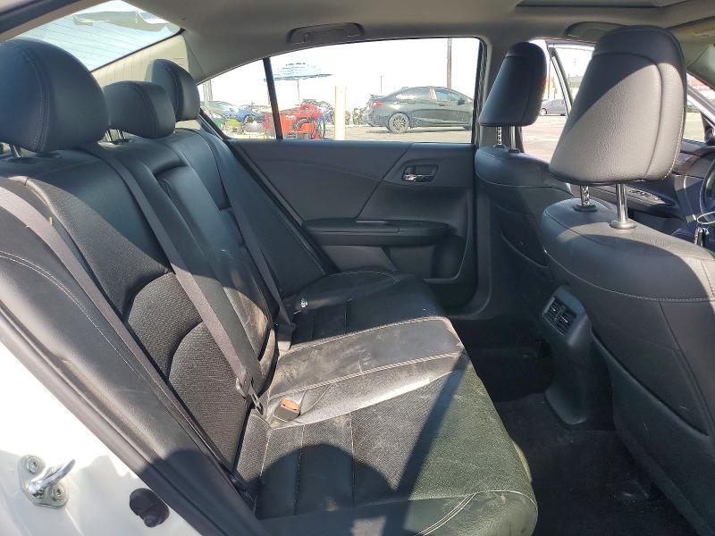 Photo 10 from auction – 2017 HONDA ACCORD with VIN JHMCR6F50HC016958