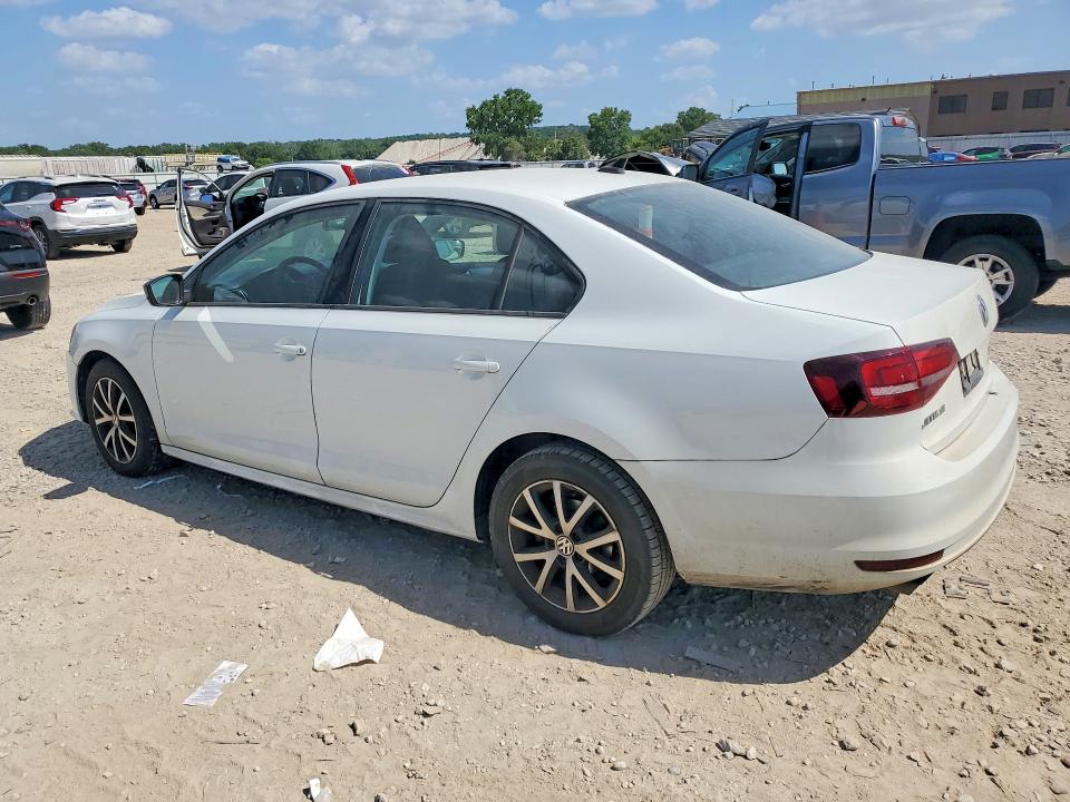 Photo 2 from auction – 2016 VOLKSWAGEN JETTA with VIN 3VWD67AJ7GM394553