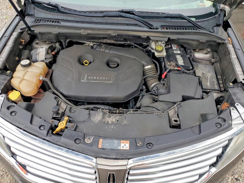 Снимка 12 от търг – 2016 LINCOLN MKC с VIN 5LMCJ2C97GUJ00995