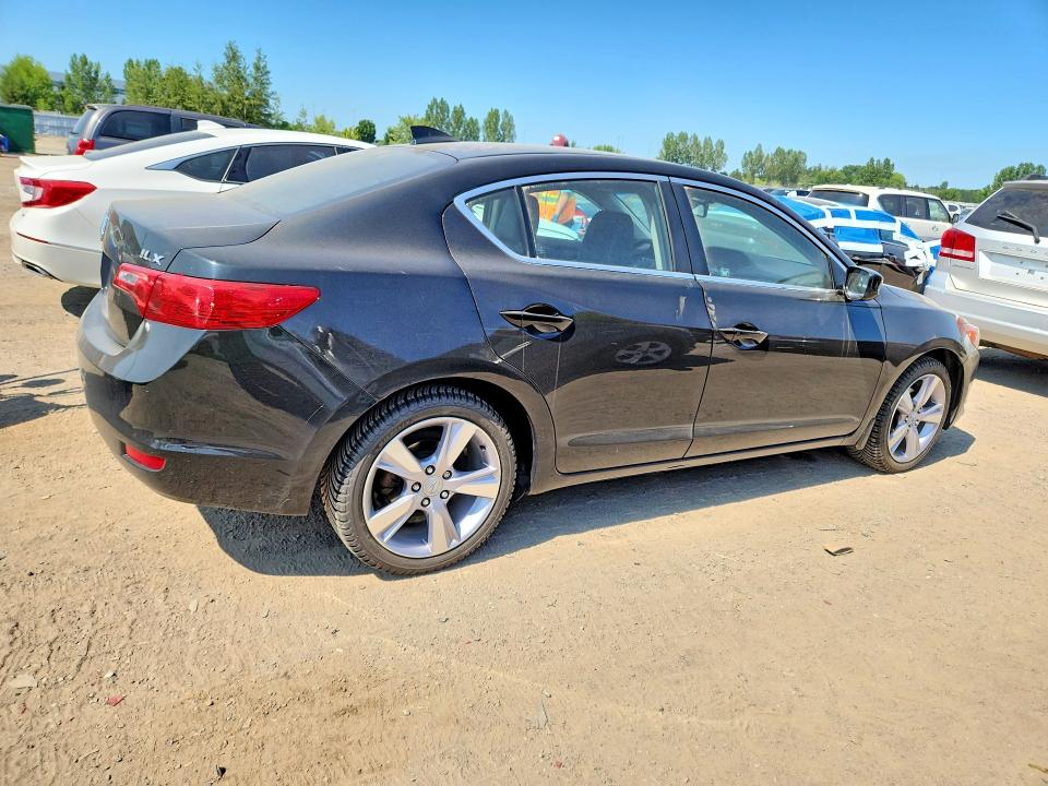 Photo 3 from auction – 2013 ACURA ILX with VIN 19VDE1F73DE402212