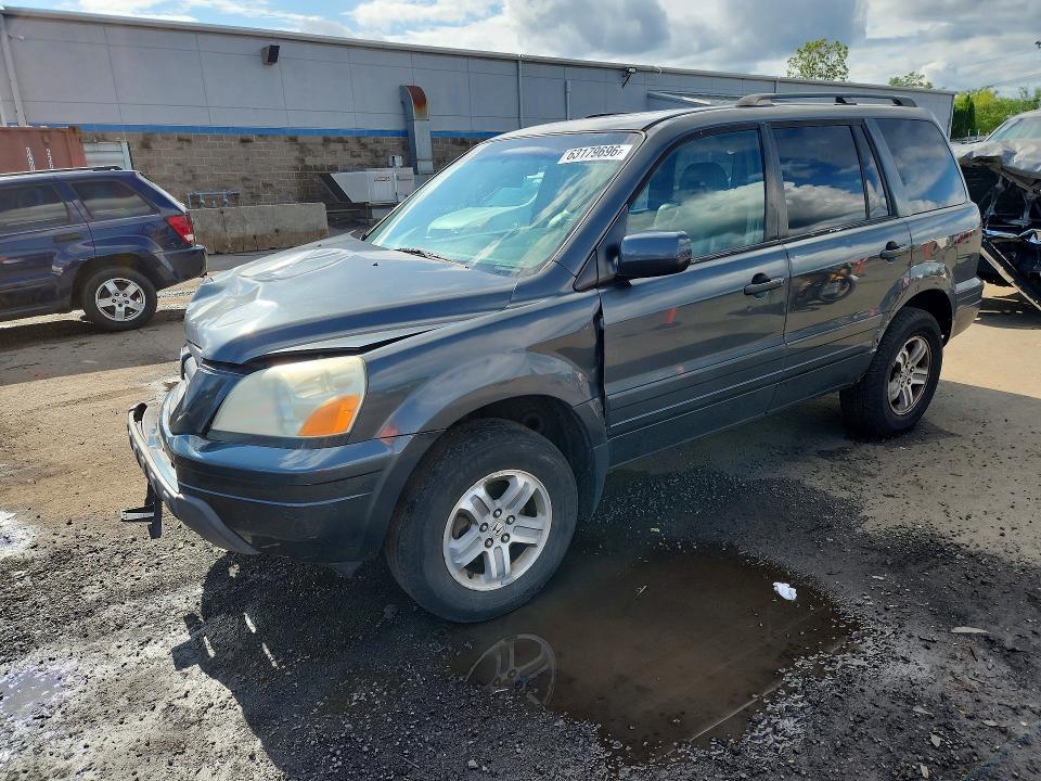 HONDA PILOT 2005 with VIN 2HKYF18545H542896 - Photo from auction