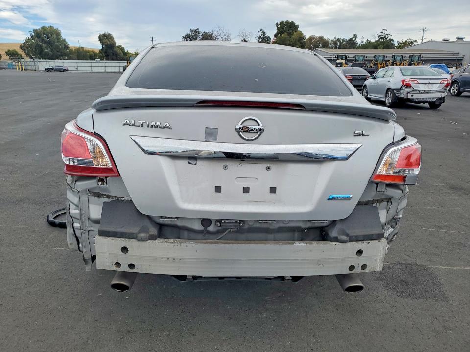 Photo 6 from auction – 2013 NISSAN ALTIMA with VIN 1N4AL3AP4DN464481