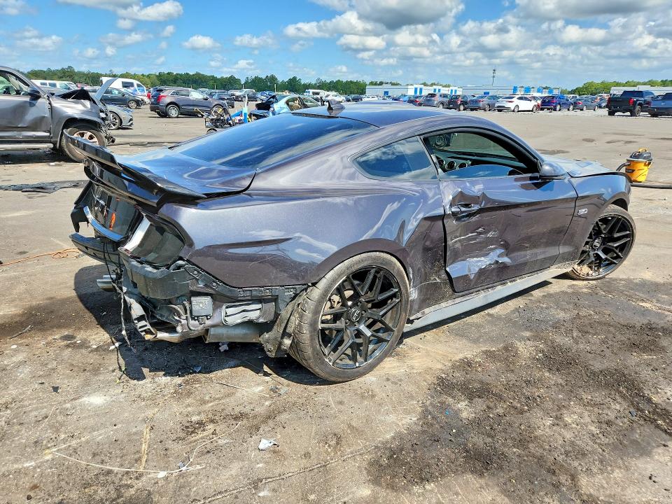 Photo 3 from auction – 2022 FORD MUSTANG with VIN 1FA6P8CFXN5133983
