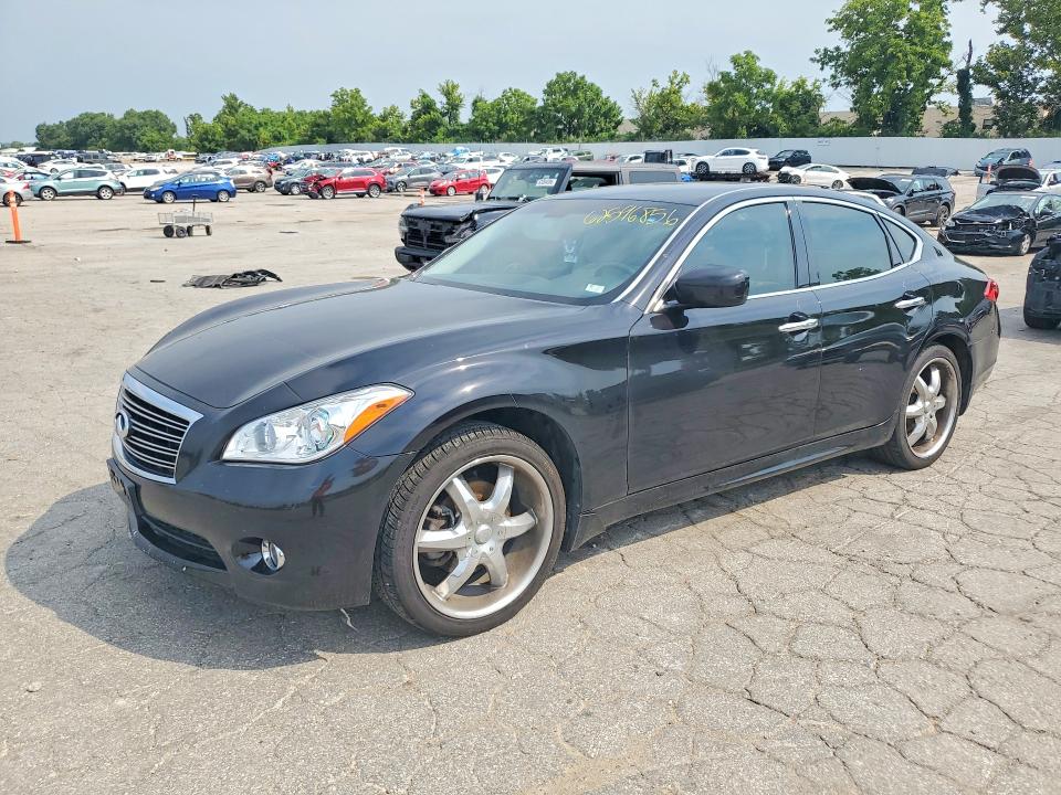 2011 INFINITI M37