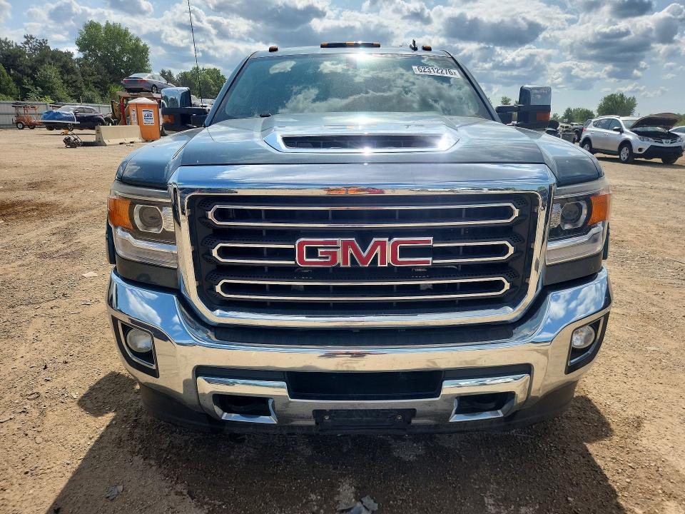 Photo 5 from auction – 2015 GMC SIERRA with VIN 1GT12ZEG1FF159592