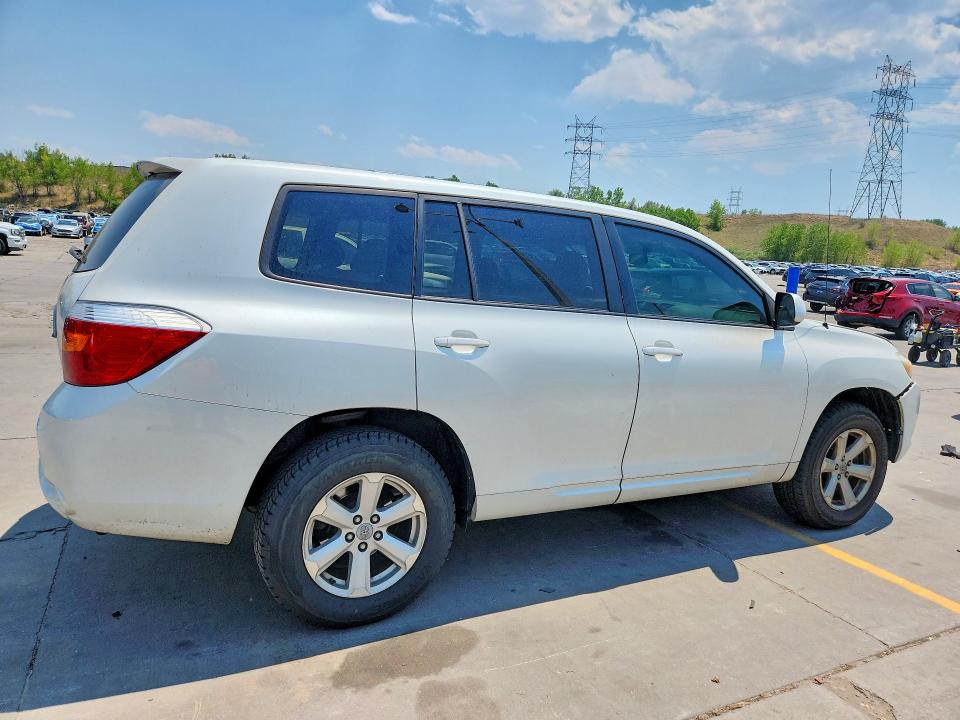 Photo 3 from auction – 2010 TOYOTA HIGHLANDER with VIN 5TDZK3EH6AS009074