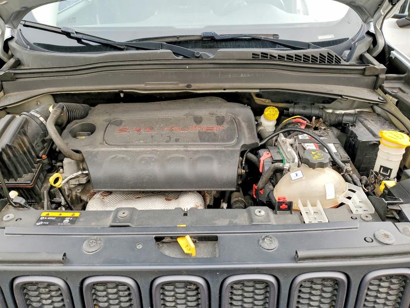Фото 12 с аукциона – 2015 JEEP RENEGADE с VIN ZACCJBCT8FPC44915