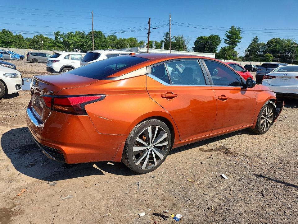 Photo 3 from auction – 2020 NISSAN ALTIMA with VIN 1N4BL4CVXLC260767