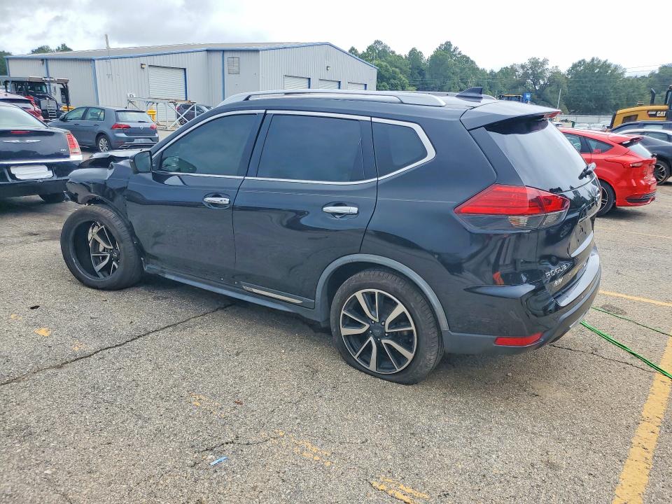 Photo 2 from auction – 2017 NISSAN ROGUE with VIN JN8AT2MT4HW405108