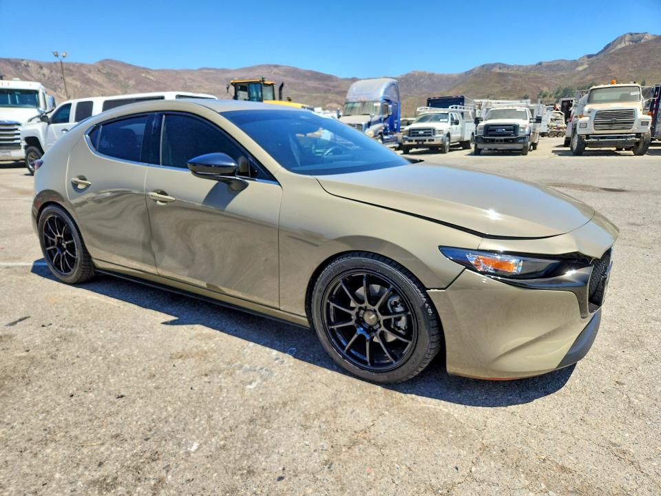 Photo 4 from auction – 2024 MAZDA 3 with VIN JM1BPBYY2R1717307