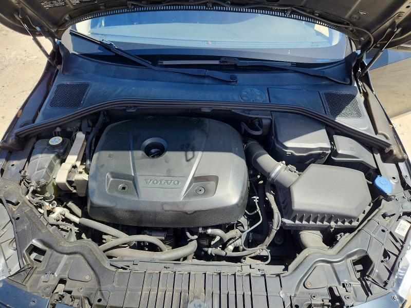 Photo 11 from auction – 2016 VOLVO S60 with VIN YV126MFK5G2396863