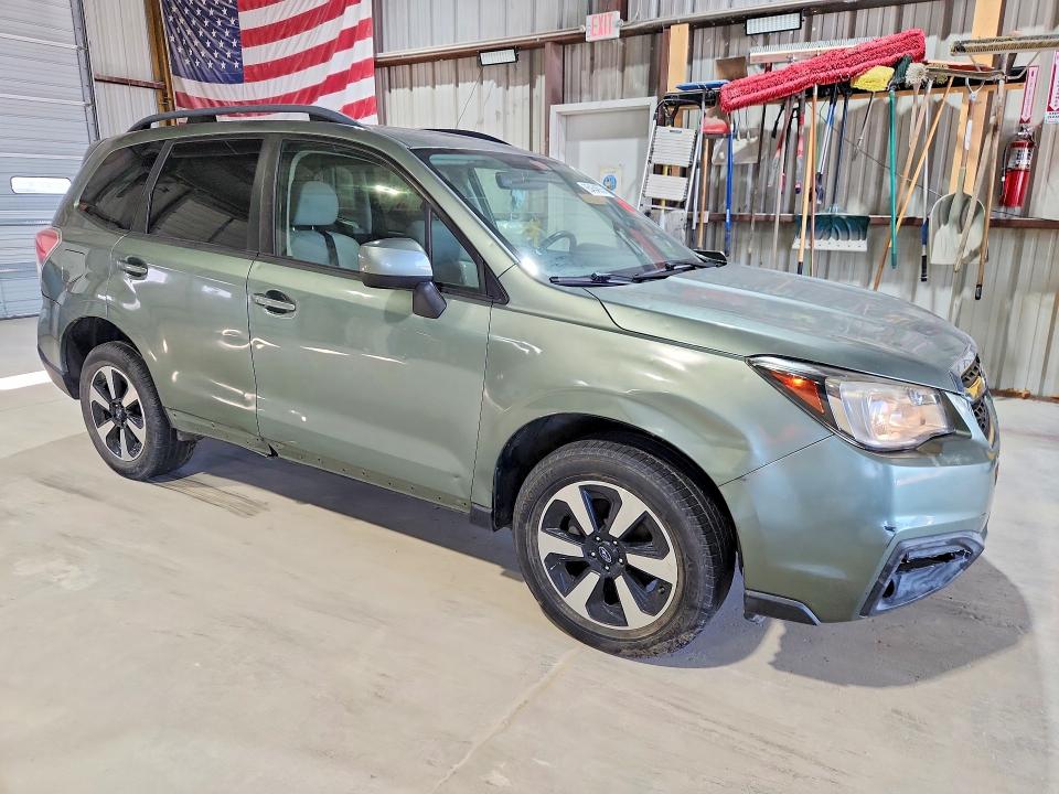Photo 4 from auction – 2017 SUBARU FORESTER with VIN JF2SJAEC6HH513072