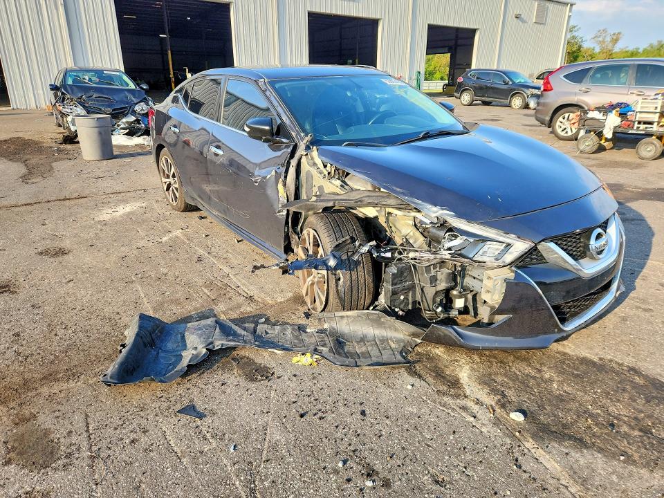 Photo 4 from auction – 2017 NISSAN MAXIMA with VIN 1N4AA6AP7HC419138