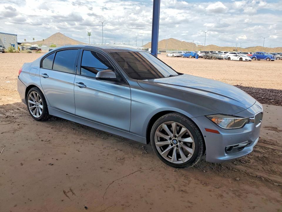 Photo 4 from auction – 2012 BMW 328 with VIN WBA3A5C55CF346641