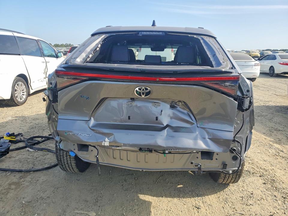 Photo 6 from auction – 2026 TOYOTA BZ with VIN JTMBDAFB2TA002343
