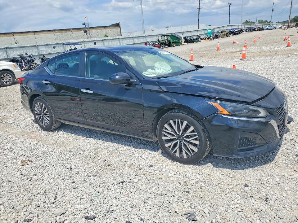 Photo 4 from auction – 2023 NISSAN ALTIMA with VIN 1N4BL4DV5PN355777