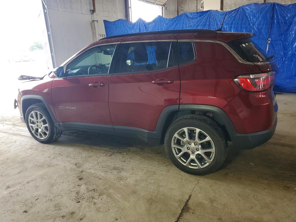 Photo 2 from auction – 2022 JEEP COMPASS with VIN 3C4NJDFB2NT213030