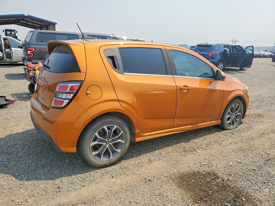 Photo 3 from auction – 2017 CHEVROLET SONIC with VIN 1G1JD6SB9H4160031