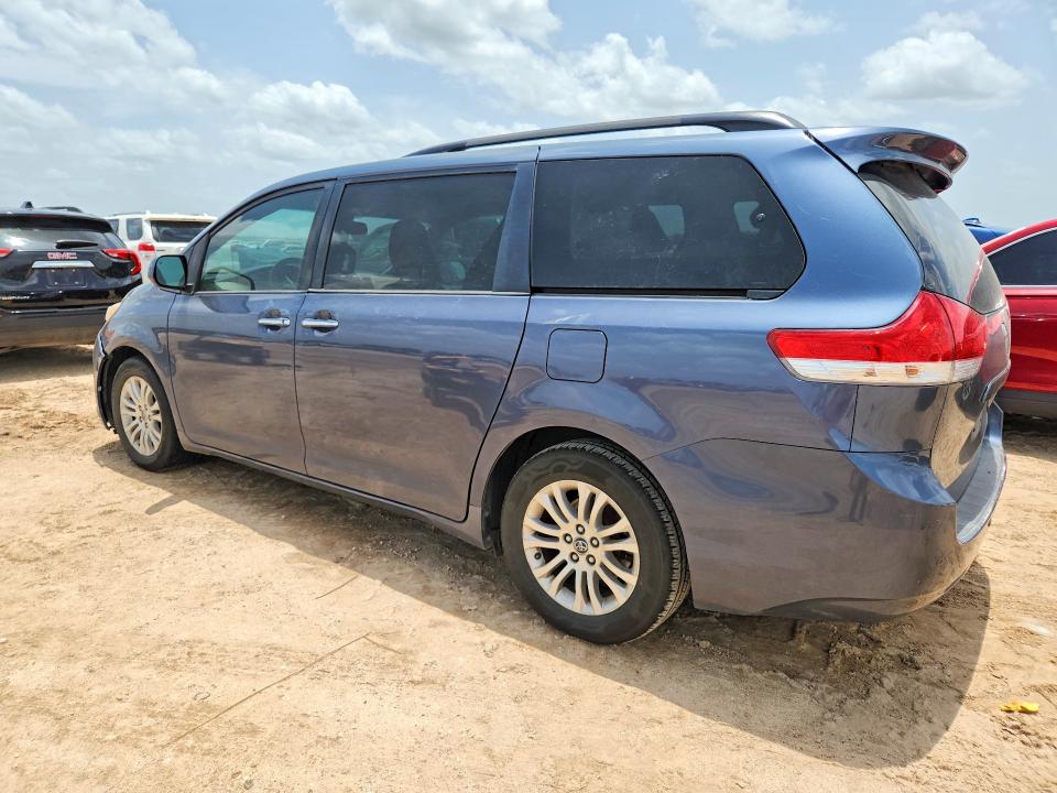 Photo 2 from auction – 2014 TOYOTA SIENNA with VIN 5TDYK3DC7ES503595