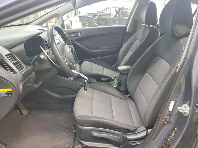 Photo 7 from auction – 2016 KIA FORTE with VIN KNAFX4A6XG5580190