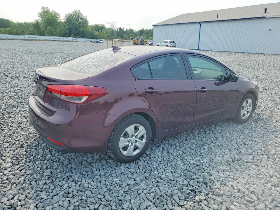 Photo 3 from auction – 2018 KIA FORTE with VIN 3KPFK4A76JE176728