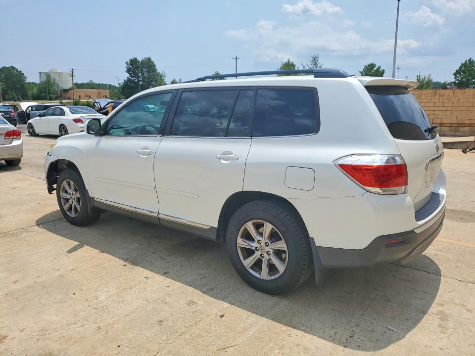 Photo 2 from auction – 2011 TOYOTA HIGHLANDER with VIN 5TDZK3EH9BS047254