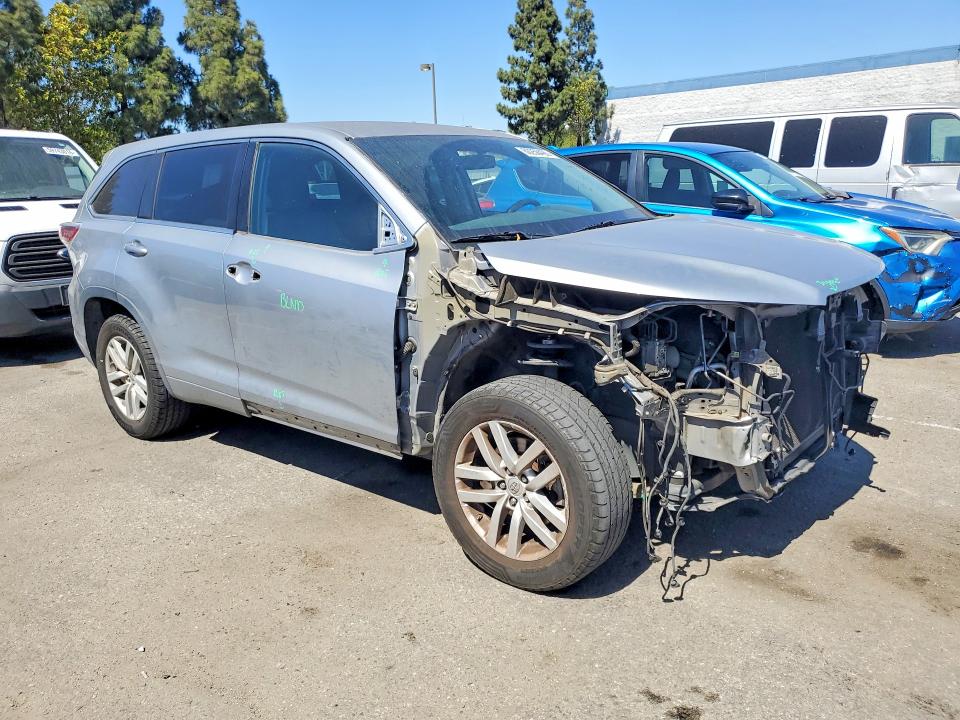 Photo 4 from auction – 2014 TOYOTA HIGHLANDER with VIN 5TDZKRFH4ES017407