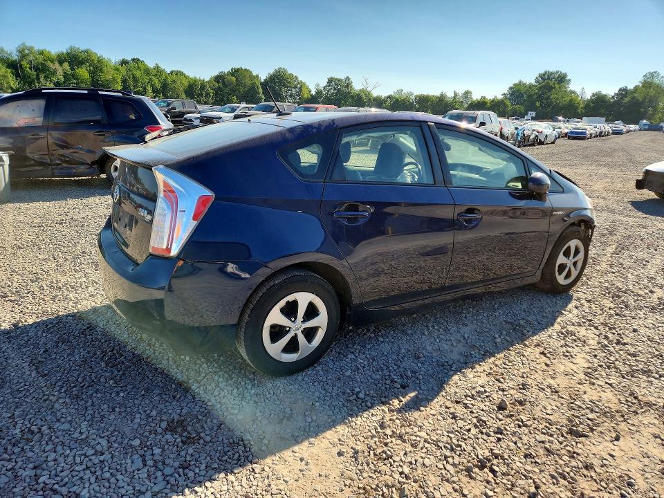 Photo 3 from auction – 2015 TOYOTA PRIUS with VIN JTDKN3DU6F0466405