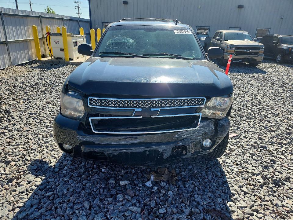 Photo 5 from auction – 2011 CHEVROLET TAHOE with VIN 1GNSKBE06BR346003