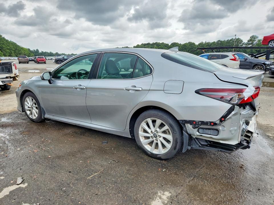 Photo 2 from auction – 2023 TOYOTA CAMRY with VIN 4T1C11AK5PU079762