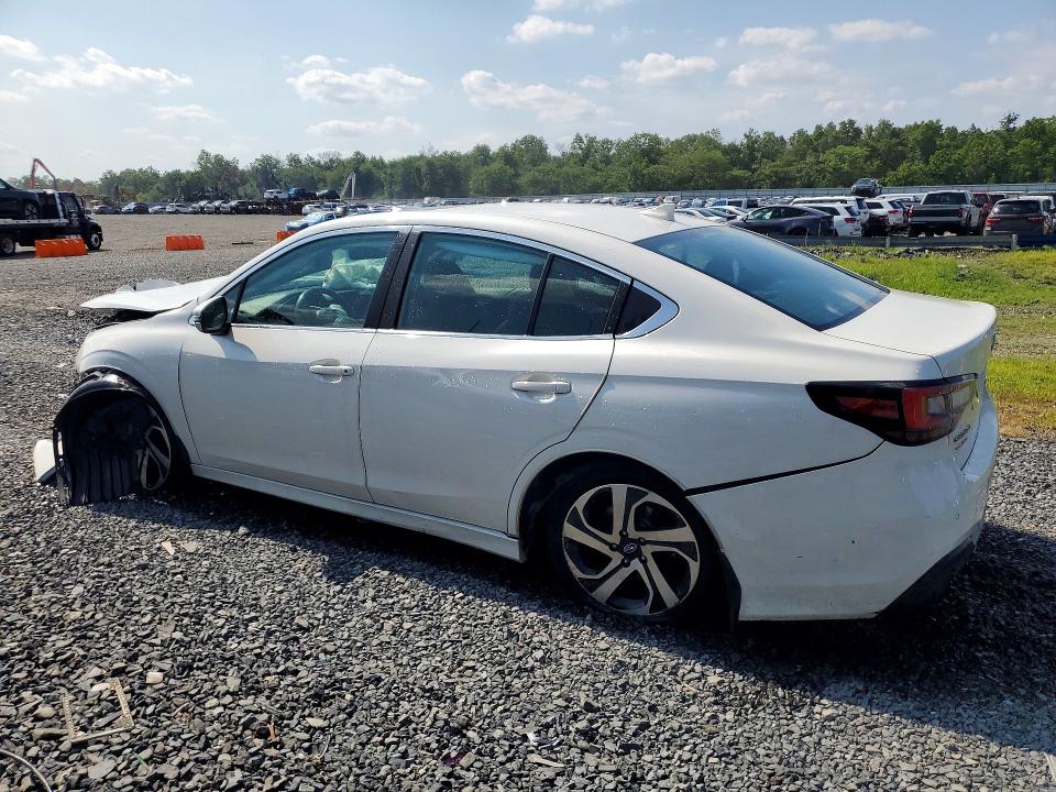 Photo 2 from auction – 2022 SUBARU LEGACY with VIN 4S3BWAN61N3017874
