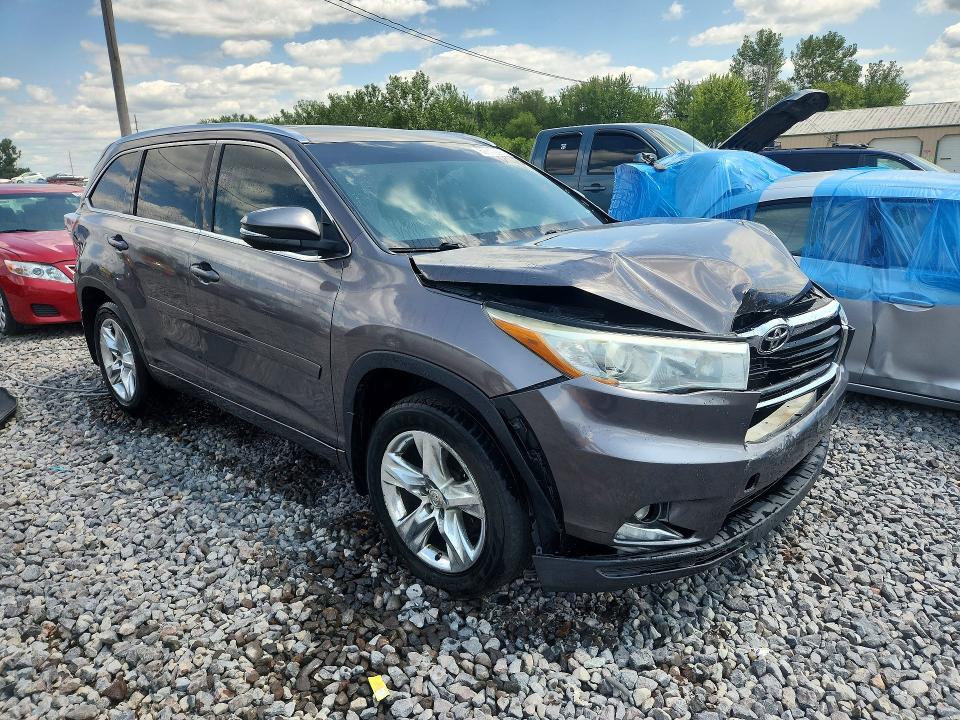 Photo 4 from auction – 2014 TOYOTA HIGHLANDER with VIN 5TDDKRFH2ES006867