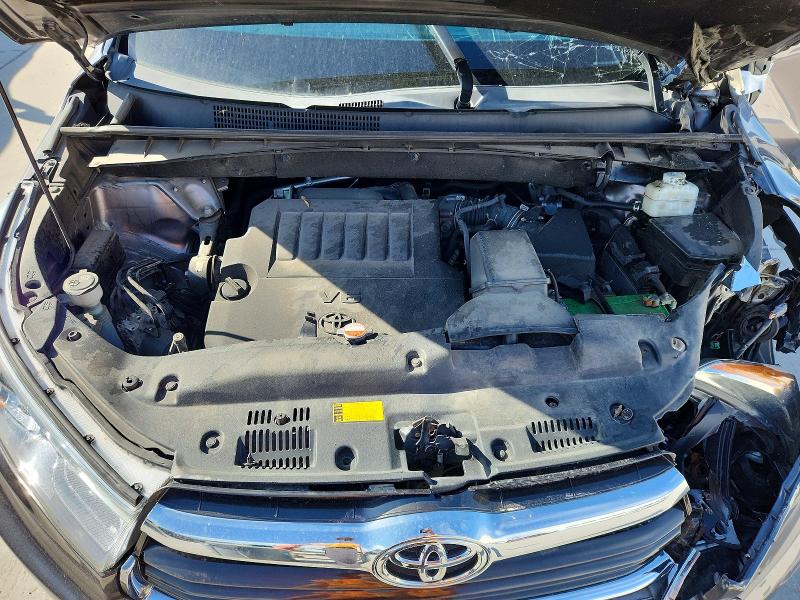 Photo 11 from auction – 2016 TOYOTA HIGHLANDER with VIN 5TDJKRFH2GS343139