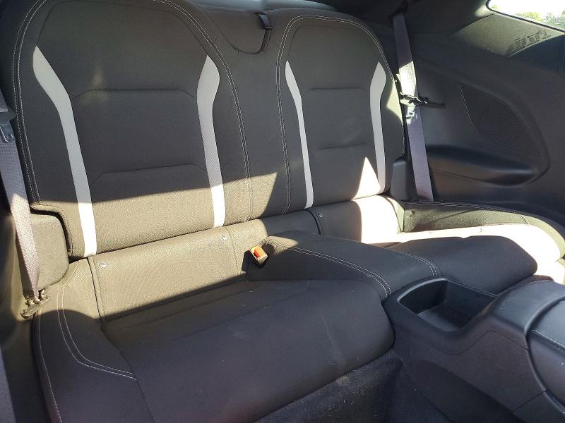 Photo 10 from auction – 2016 CHEVROLET CAMARO with VIN 1G1FB1RS8G0145899