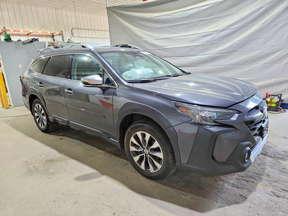 Zdjęcie 4 z aukcji – 2023 SUBARU OUTBACK z VIN 4S4BTGPD6P3184754