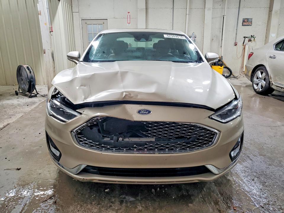 Photo 5 from auction – 2019 FORD FUSION with VIN 3FA6P0RU4KR264309
