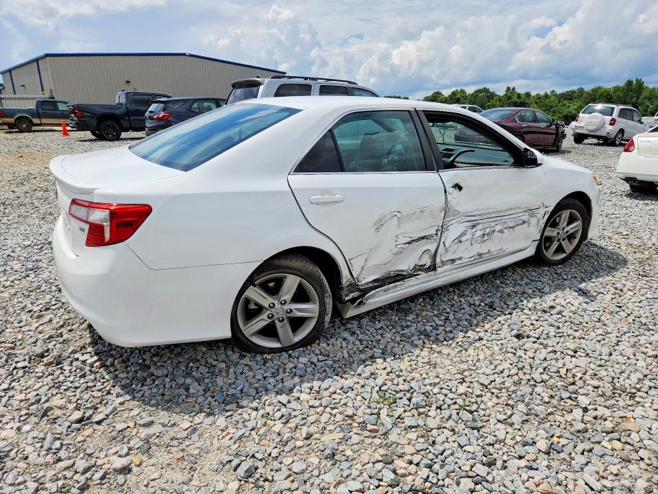 Photo 3 from auction – 2014 TOYOTA CAMRY with VIN 4T1BF1FK7EU355670