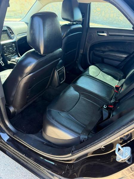 Photo 6 from auction – 2015 CHRYSLER 300 with VIN 2C3CCAAG0FH785943