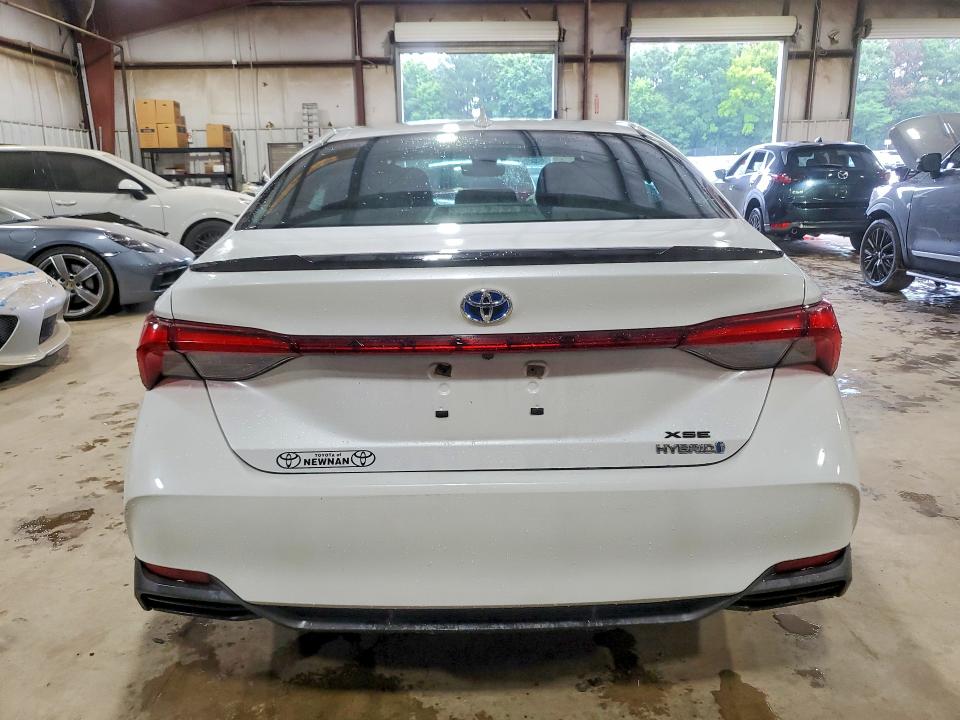 Photo 6 from auction – 2020 TOYOTA AVALON with VIN 4T1E21FB8LU013585
