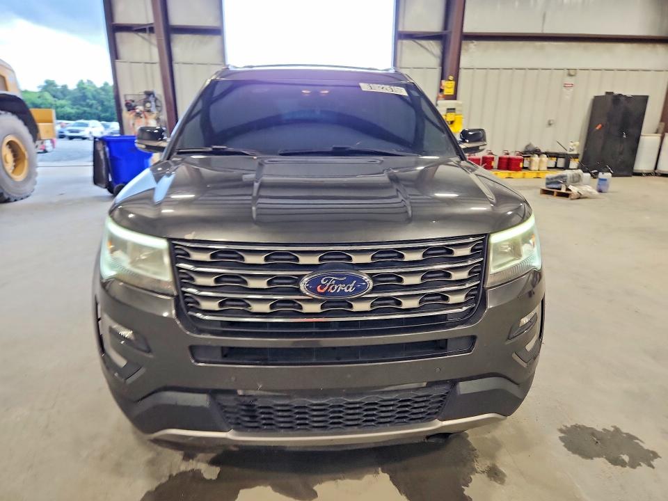 Photo 5 from auction – 2017 FORD EXPLORER with VIN 1FM5K7D86HGC80238