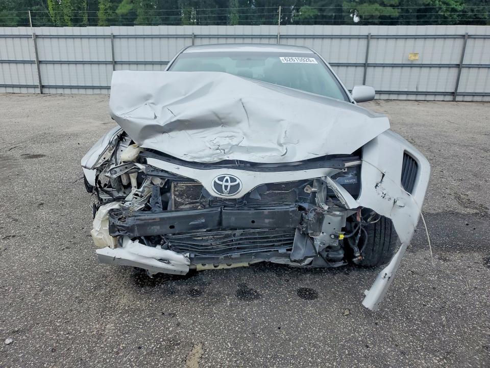 Photo 5 from auction – 2011 TOYOTA CAMRY with VIN 4T1BF3EK3BU697190