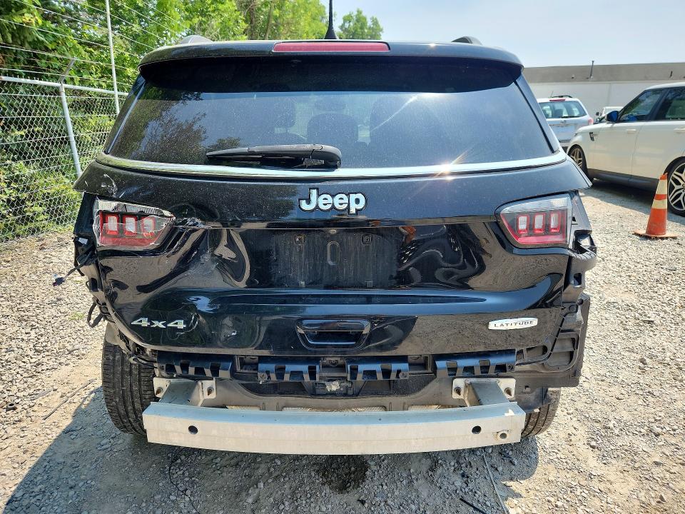 Photo 6 from auction – 2018 JEEP COMPASS with VIN 3C4NJDBB0JT232501